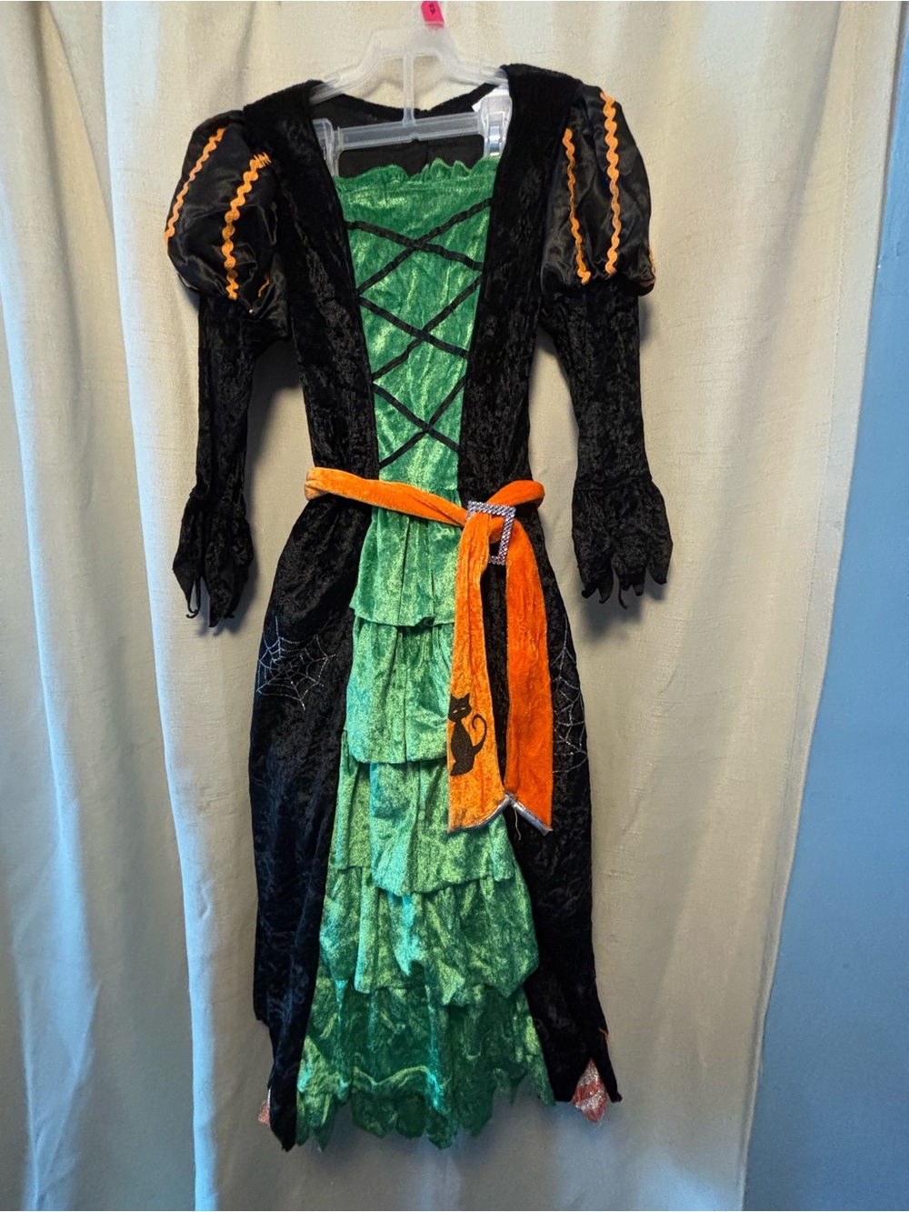Spooktacular Creations deluxe Halloween Witch Costume Child Size M velvet no hat